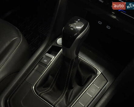 Чорний Фольксваген Тігуан, об'ємом двигуна 2 л та пробігом 98 тис. км за 25999 $, фото 32 на Automoto.ua