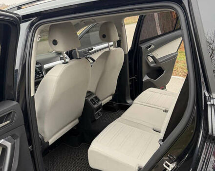 Черный Фольксваген Тигуан, объемом двигателя 1.98 л и пробегом 10 тыс. км за 28000 $, фото 8 на Automoto.ua