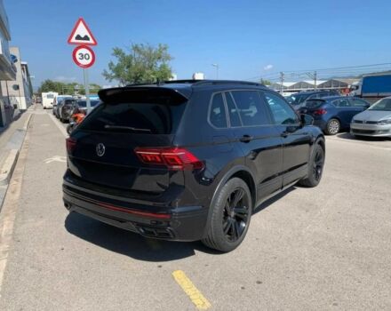 Черный Фольксваген Тигуан, объемом двигателя 2 л и пробегом 15 тыс. км за 17000 $, фото 4 на Automoto.ua