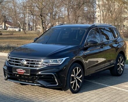Черный Фольксваген Тигуан, объемом двигателя 2 л и пробегом 27 тыс. км за 27000 $, фото 6 на Automoto.ua