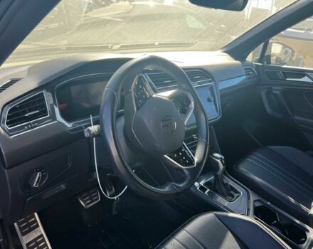 Черный Фольксваген Тигуан, объемом двигателя 2 л и пробегом 127 тыс. км за 19000 $, фото 17 на Automoto.ua