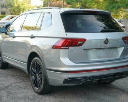 Черный Фольксваген Тигуан, объемом двигателя 2 л и пробегом 28 тыс. км за 15900 $, фото 3 на Automoto.ua