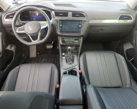 Чорний Фольксваген Тігуан, об'ємом двигуна 2 л та пробігом 63 тис. км за 15500 $, фото 7 на Automoto.ua