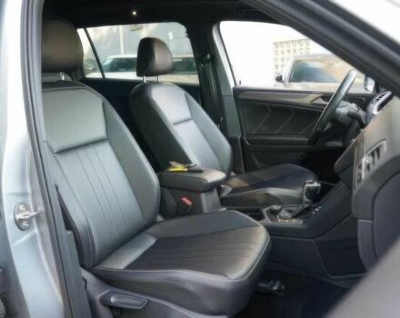 Черный Фольксваген Тигуан, объемом двигателя 2 л и пробегом 28 тыс. км за 15900 $, фото 9 на Automoto.ua