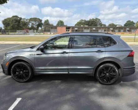 Черный Фольксваген Тигуан, объемом двигателя 2 л и пробегом 18 тыс. км за 15000 $, фото 3 на Automoto.ua