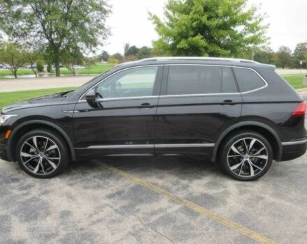 Черный Фольксваген Тигуан, объемом двигателя 2 л и пробегом 13 тыс. км за 8900 $, фото 3 на Automoto.ua