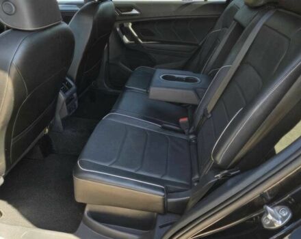 Чорний Фольксваген Тігуан, об'ємом двигуна 2 л та пробігом 15 тис. км за 8900 $, фото 10 на Automoto.ua