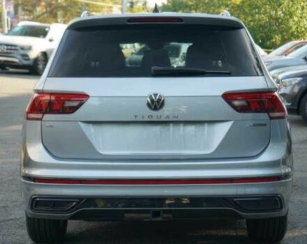 Черный Фольксваген Тигуан, объемом двигателя 2 л и пробегом 28 тыс. км за 15900 $, фото 4 на Automoto.ua