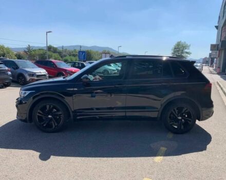 Черный Фольксваген Тигуан, объемом двигателя 2 л и пробегом 15 тыс. км за 17000 $, фото 2 на Automoto.ua