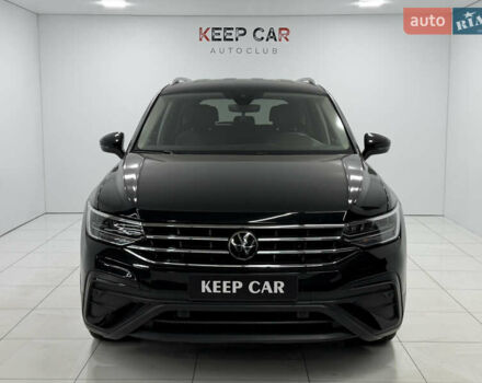 Черный Фольксваген Тигуан, объемом двигателя 2 л и пробегом 13 тыс. км за 27800 $, фото 5 на Automoto.ua