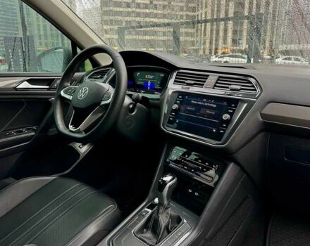 Черный Фольксваген Тигуан, объемом двигателя 2 л и пробегом 71 тыс. км за 27900 $, фото 18 на Automoto.ua