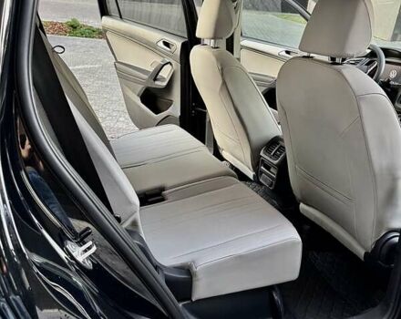 Черный Фольксваген Тигуан, объемом двигателя 1.98 л и пробегом 50 тыс. км за 23700 $, фото 12 на Automoto.ua