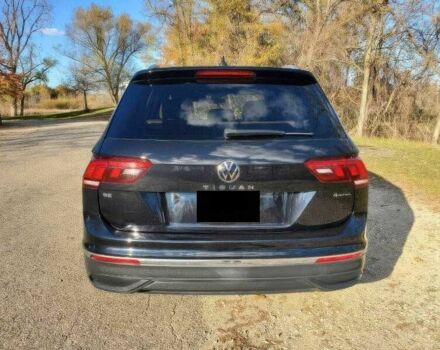 Черный Фольксваген Тигуан, объемом двигателя 2 л и пробегом 15 тыс. км за 11500 $, фото 5 на Automoto.ua