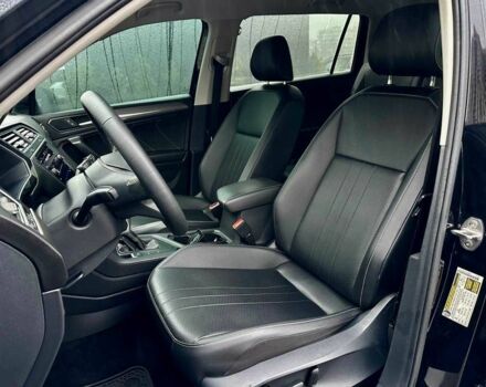 Черный Фольксваген Тигуан, объемом двигателя 2 л и пробегом 71 тыс. км за 27900 $, фото 14 на Automoto.ua