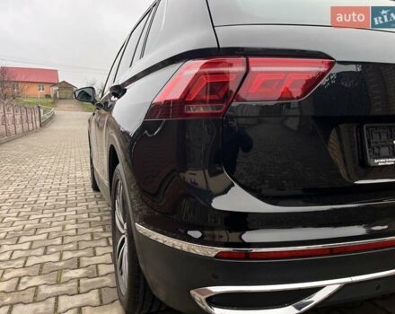 Чорний Фольксваген Тігуан, об'ємом двигуна 1.97 л та пробігом 164 тис. км за 35000 $, фото 6 на Automoto.ua