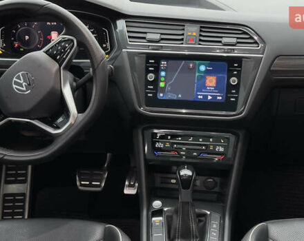 Черный Фольксваген Тигуан, объемом двигателя 1.98 л и пробегом 32 тыс. км за 33700 $, фото 32 на Automoto.ua