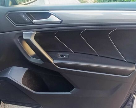 Черный Фольксваген Тигуан, объемом двигателя 2 л и пробегом 55 тыс. км за 26900 $, фото 15 на Automoto.ua