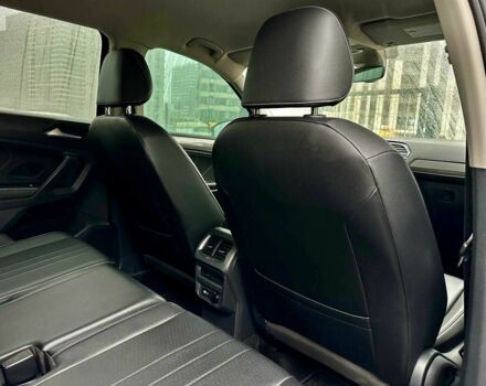 Черный Фольксваген Тигуан, объемом двигателя 2 л и пробегом 71 тыс. км за 27900 $, фото 21 на Automoto.ua