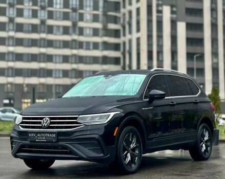 Черный Фольксваген Тигуан, объемом двигателя 2 л и пробегом 71 тыс. км за 27900 $, фото 4 на Automoto.ua