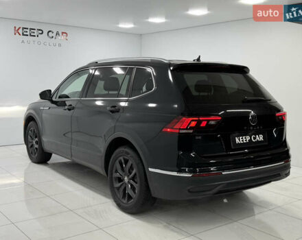 Черный Фольксваген Тигуан, объемом двигателя 2 л и пробегом 13 тыс. км за 27800 $, фото 6 на Automoto.ua