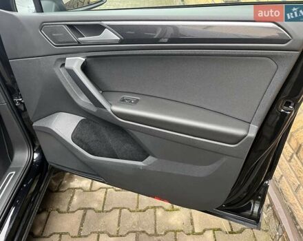 Чорний Фольксваген Тігуан, об'ємом двигуна 1.97 л та пробігом 164 тис. км за 35000 $, фото 34 на Automoto.ua