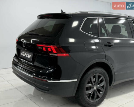 Черный Фольксваген Тигуан, объемом двигателя 2 л и пробегом 13 тыс. км за 27800 $, фото 8 на Automoto.ua