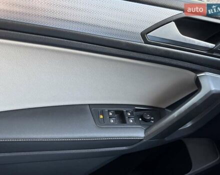 Черный Фольксваген Тигуан, объемом двигателя 1.98 л и пробегом 50 тыс. км за 23700 $, фото 27 на Automoto.ua