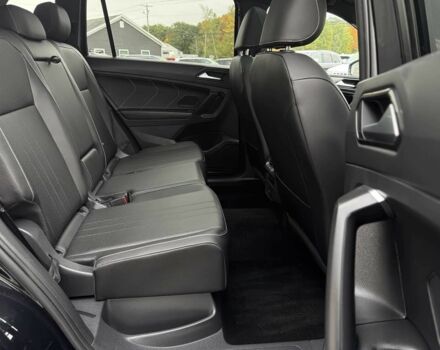 Чорний Фольксваген Тігуан, об'ємом двигуна 2 л та пробігом 30 тис. км за 19200 $, фото 16 на Automoto.ua