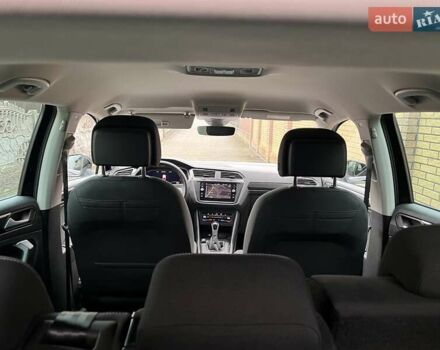 Чорний Фольксваген Тігуан, об'ємом двигуна 1.97 л та пробігом 164 тис. км за 35000 $, фото 30 на Automoto.ua