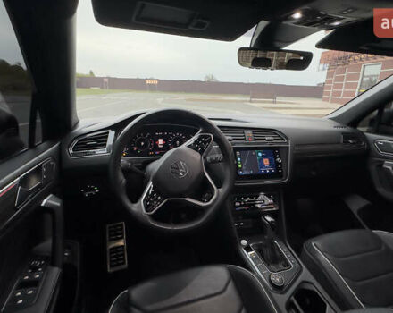 Черный Фольксваген Тигуан, объемом двигателя 1.98 л и пробегом 32 тыс. км за 33700 $, фото 36 на Automoto.ua