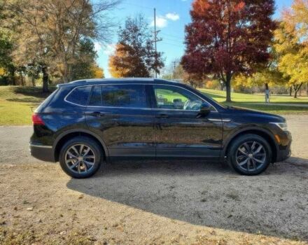 Черный Фольксваген Тигуан, объемом двигателя 2 л и пробегом 15 тыс. км за 11500 $, фото 3 на Automoto.ua