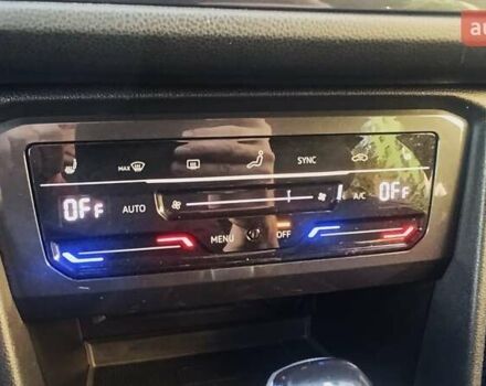 Черный Фольксваген Тигуан, объемом двигателя 2 л и пробегом 89 тыс. км за 26900 $, фото 41 на Automoto.ua