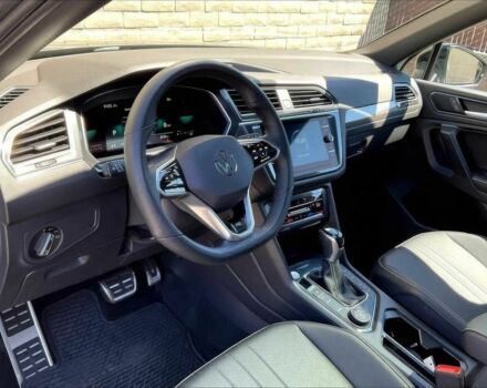 Черный Фольксваген Тигуан, объемом двигателя 2 л и пробегом 11 тыс. км за 7800 $, фото 5 на Automoto.ua