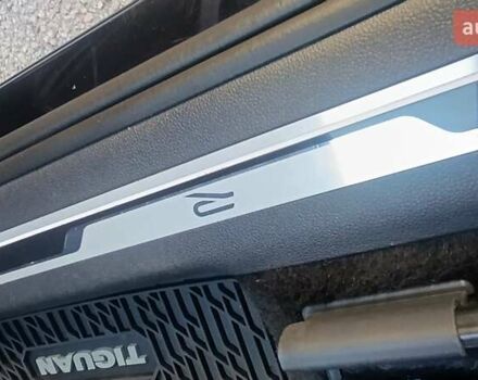 Черный Фольксваген Тигуан, объемом двигателя 2 л и пробегом 89 тыс. км за 26900 $, фото 19 на Automoto.ua