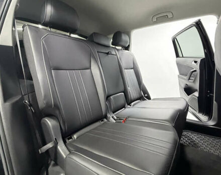 Черный Фольксваген Тигуан, объемом двигателя 2 л и пробегом 13 тыс. км за 27800 $, фото 12 на Automoto.ua