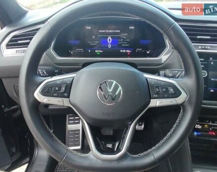 Чорний Фольксваген Тігуан, об'ємом двигуна 1.98 л та пробігом 28 тис. км за 27800 $, фото 17 на Automoto.ua
