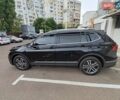 Чорний Фольксваген Тігуан, об'ємом двигуна 2 л та пробігом 16 тис. км за 42000 $, фото 2 на Automoto.ua