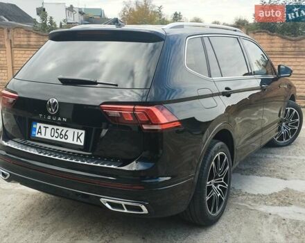 Чорний Фольксваген Тігуан, об'ємом двигуна 1.98 л та пробігом 28 тис. км за 27800 $, фото 1 на Automoto.ua