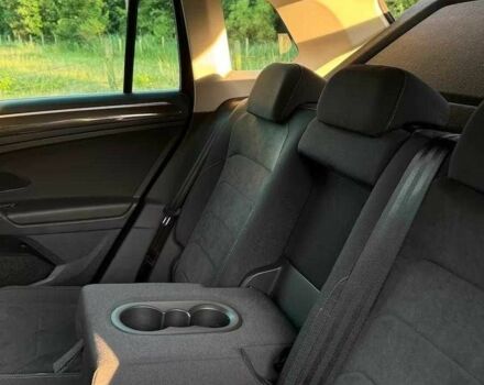 Чорний Фольксваген Тігуан, об'ємом двигуна 0 л та пробігом 42 тис. км за 19000 $, фото 6 на Automoto.ua