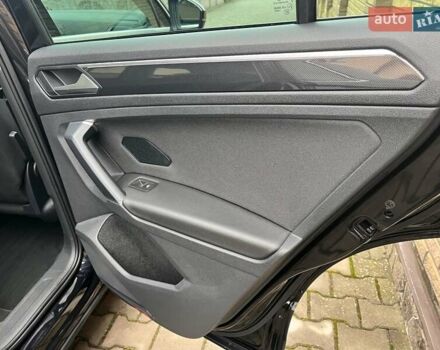 Чорний Фольксваген Тігуан, об'ємом двигуна 1.97 л та пробігом 164 тис. км за 35000 $, фото 32 на Automoto.ua