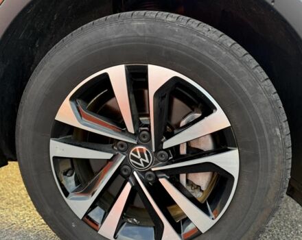 Черный Фольксваген Тигуан, объемом двигателя 2 л и пробегом 19 тыс. км за 21800 $, фото 7 на Automoto.ua