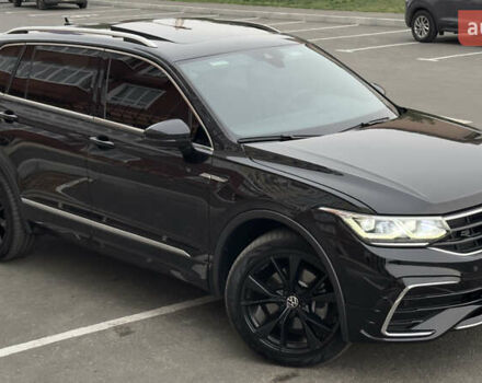 Черный Фольксваген Тигуан, объемом двигателя 1.98 л и пробегом 32 тыс. км за 33700 $, фото 3 на Automoto.ua