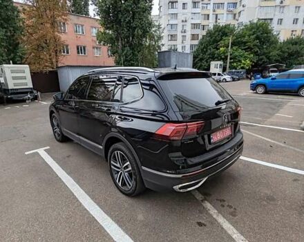 Чорний Фольксваген Тігуан, об'ємом двигуна 2 л та пробігом 16 тис. км за 42000 $, фото 7 на Automoto.ua