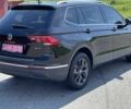Чорний Фольксваген Тігуан, об'ємом двигуна 2 л та пробігом 54 тис. км за 21000 $, фото 2 на Automoto.ua