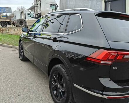 Чорний Фольксваген Тігуан, об'ємом двигуна 1.98 л та пробігом 55 тис. км за 28500 $, фото 4 на Automoto.ua