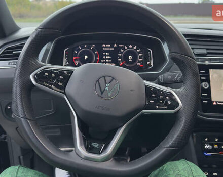 Черный Фольксваген Тигуан, объемом двигателя 1.98 л и пробегом 32 тыс. км за 33700 $, фото 48 на Automoto.ua