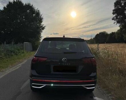 Чорний Фольксваген Тігуан, об'ємом двигуна 0 л та пробігом 42 тис. км за 19000 $, фото 12 на Automoto.ua