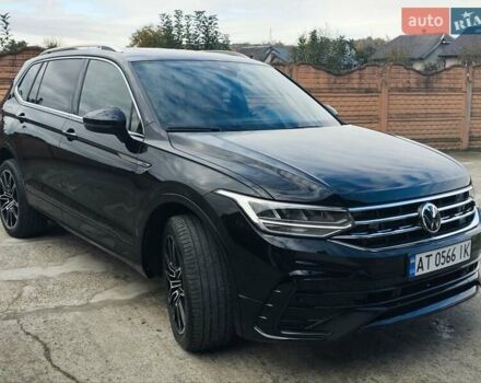 Чорний Фольксваген Тігуан, об'ємом двигуна 1.98 л та пробігом 28 тис. км за 27800 $, фото 5 на Automoto.ua
