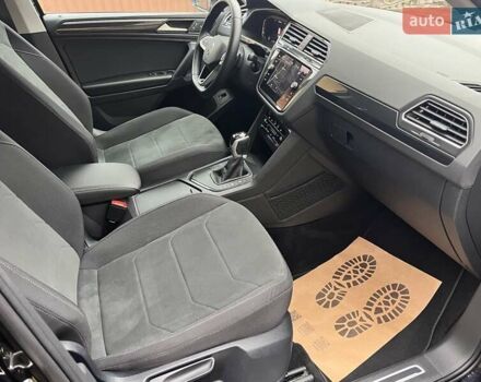 Чорний Фольксваген Тігуан, об'ємом двигуна 1.97 л та пробігом 164 тис. км за 35000 $, фото 36 на Automoto.ua