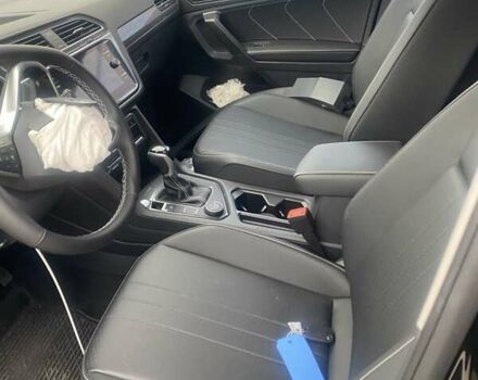 Чорний Фольксваген Тігуан, об'ємом двигуна 1.98 л та пробігом 3 тис. км за 14000 $, фото 7 на Automoto.ua